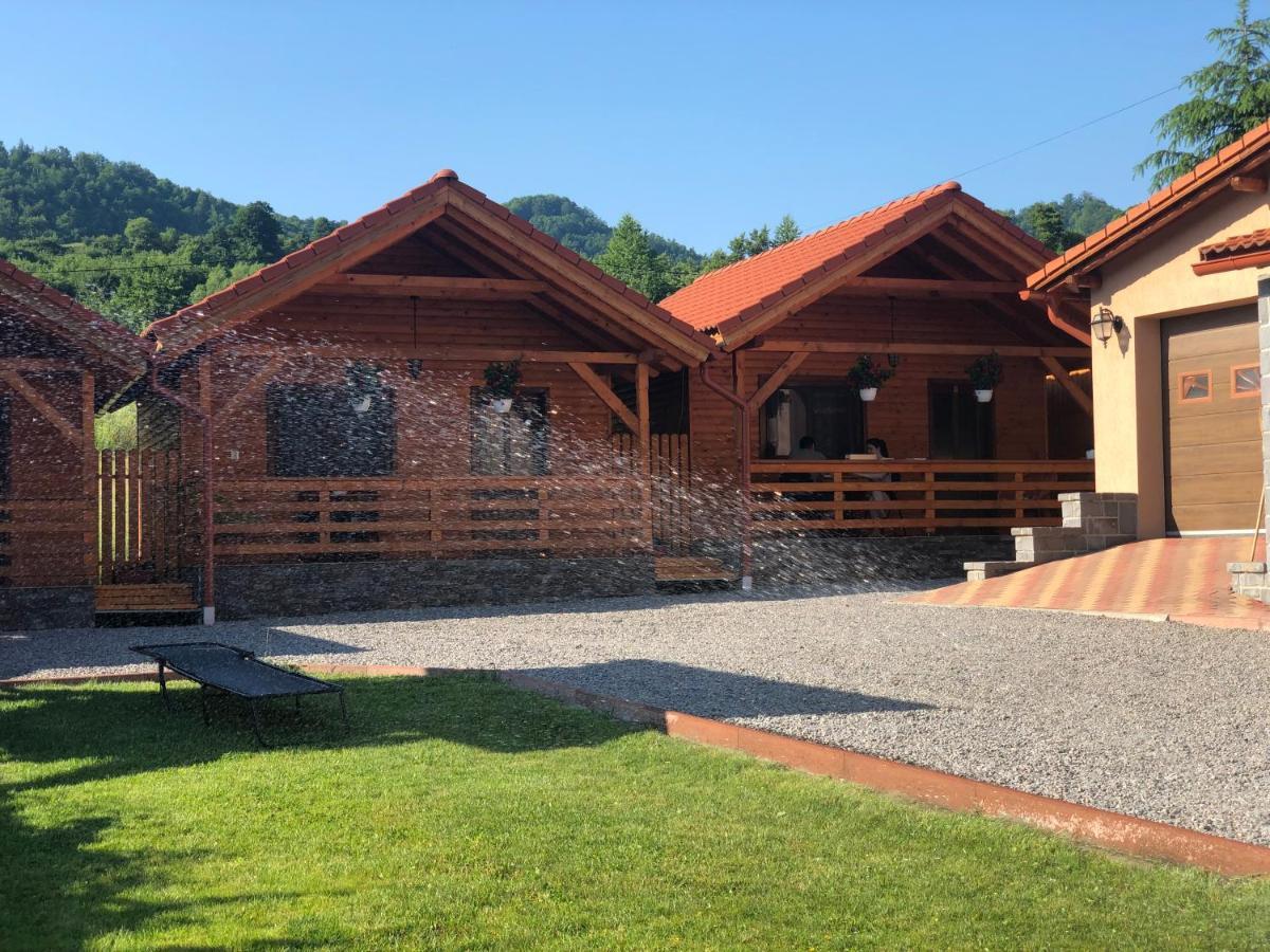 פרייד Riverside Woodhouses מראה חיצוני תמונה